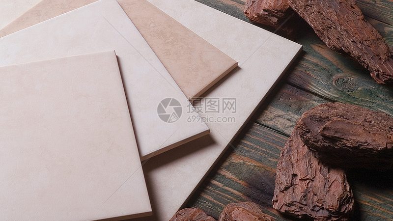 针对墙砖空鼓问题，注浆材料的选择至关重要。以下是一些选择标准：